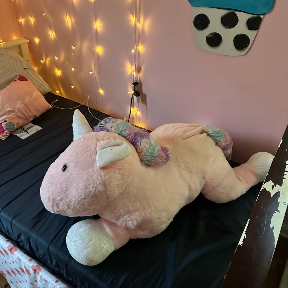 Giant unicorn.